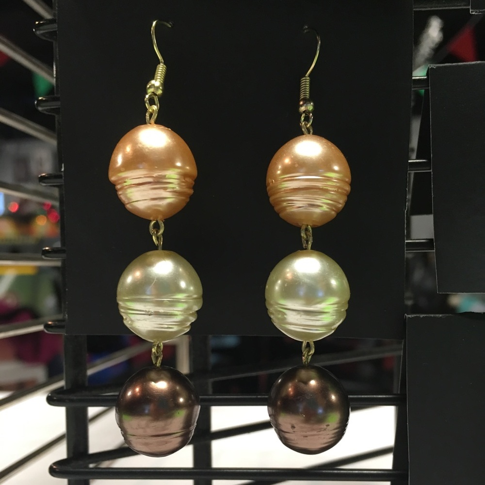 3/$10 Large dangle earrings